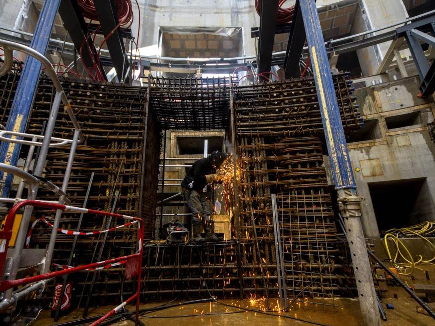 Crown rebar, shaping up