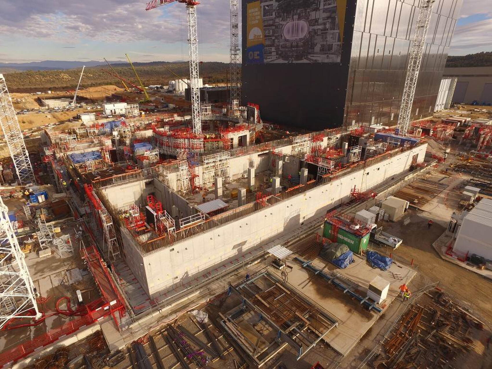 Diagnostics Building rises