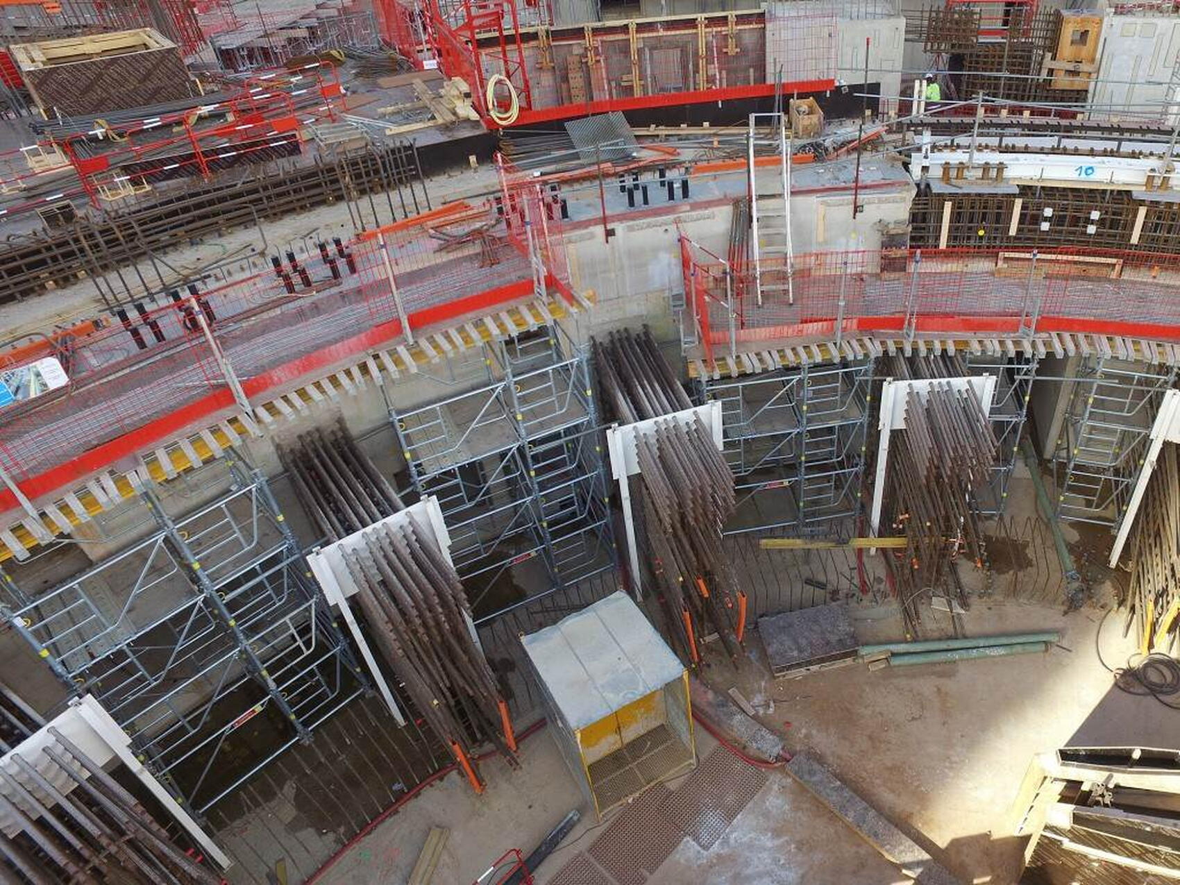 Connecting to the crown