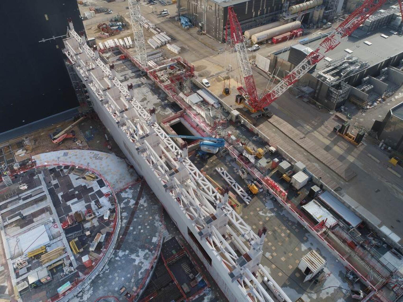 Under the secret cap