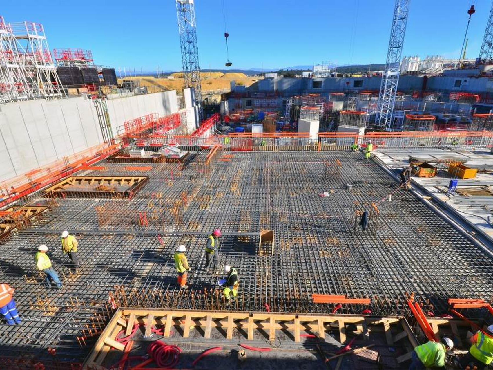 Progress on the Tokamak Complex