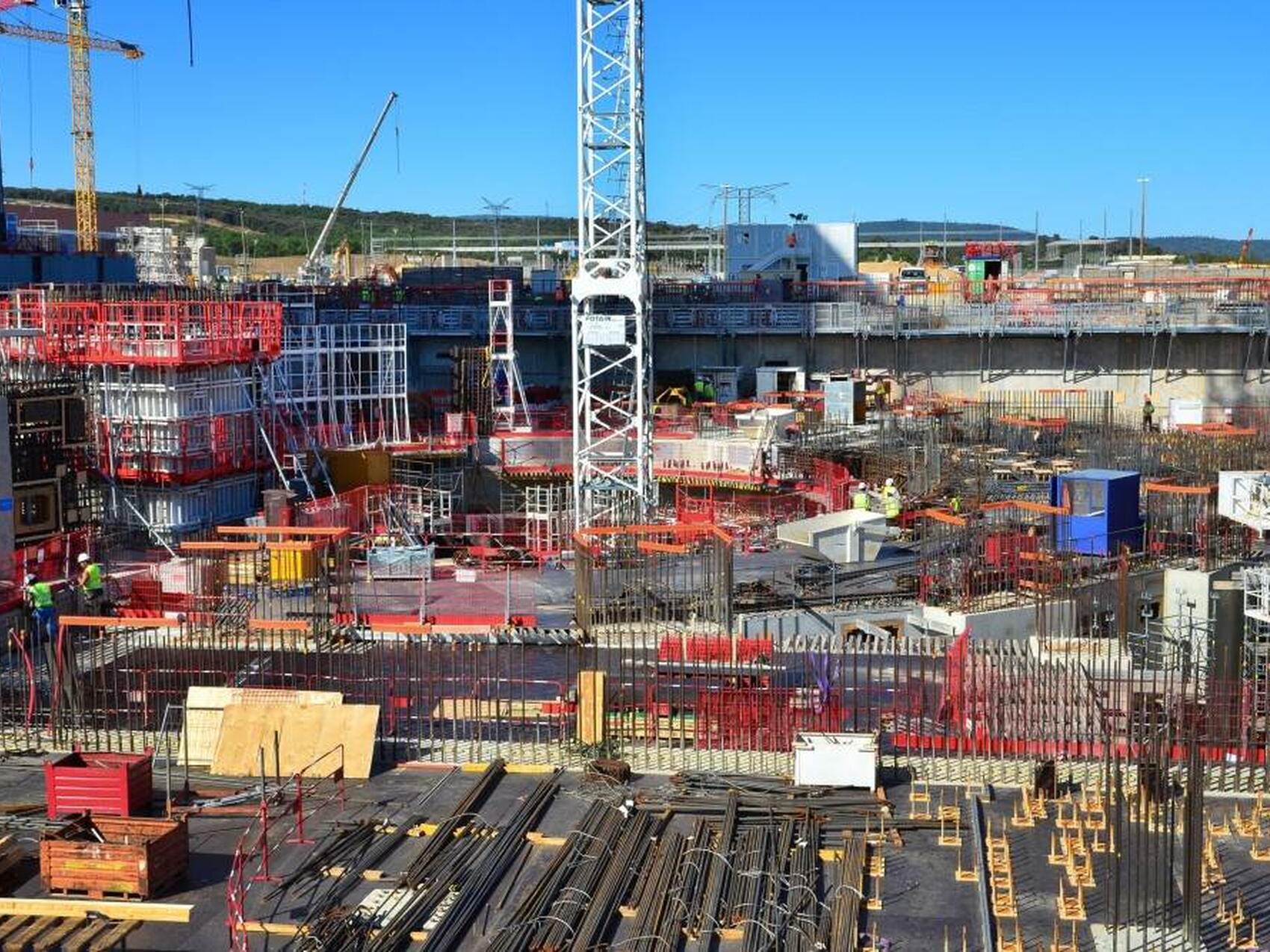 The lower basement level has disappeared from sight