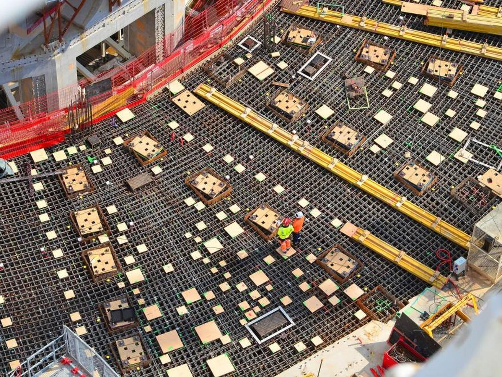 Embedded plates galore