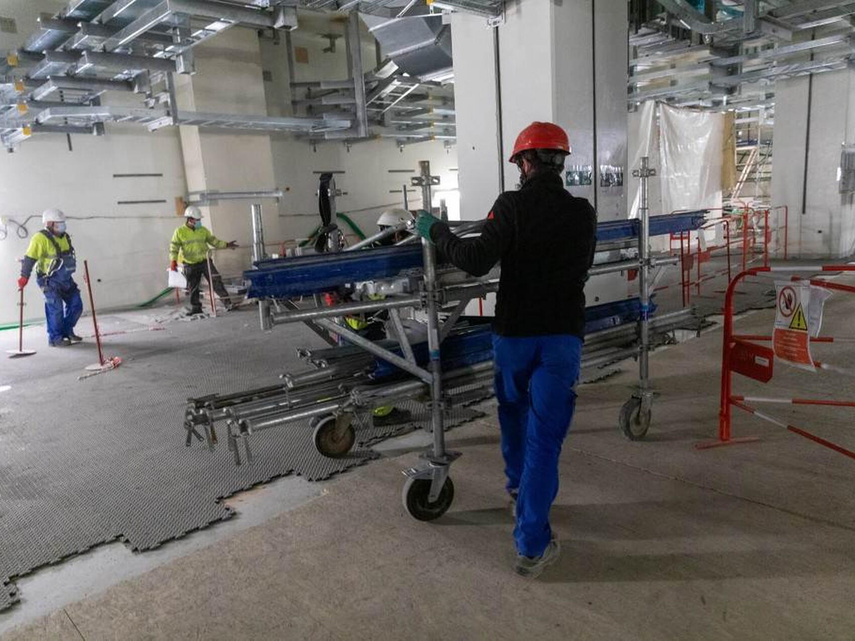 Handing over to systems installation