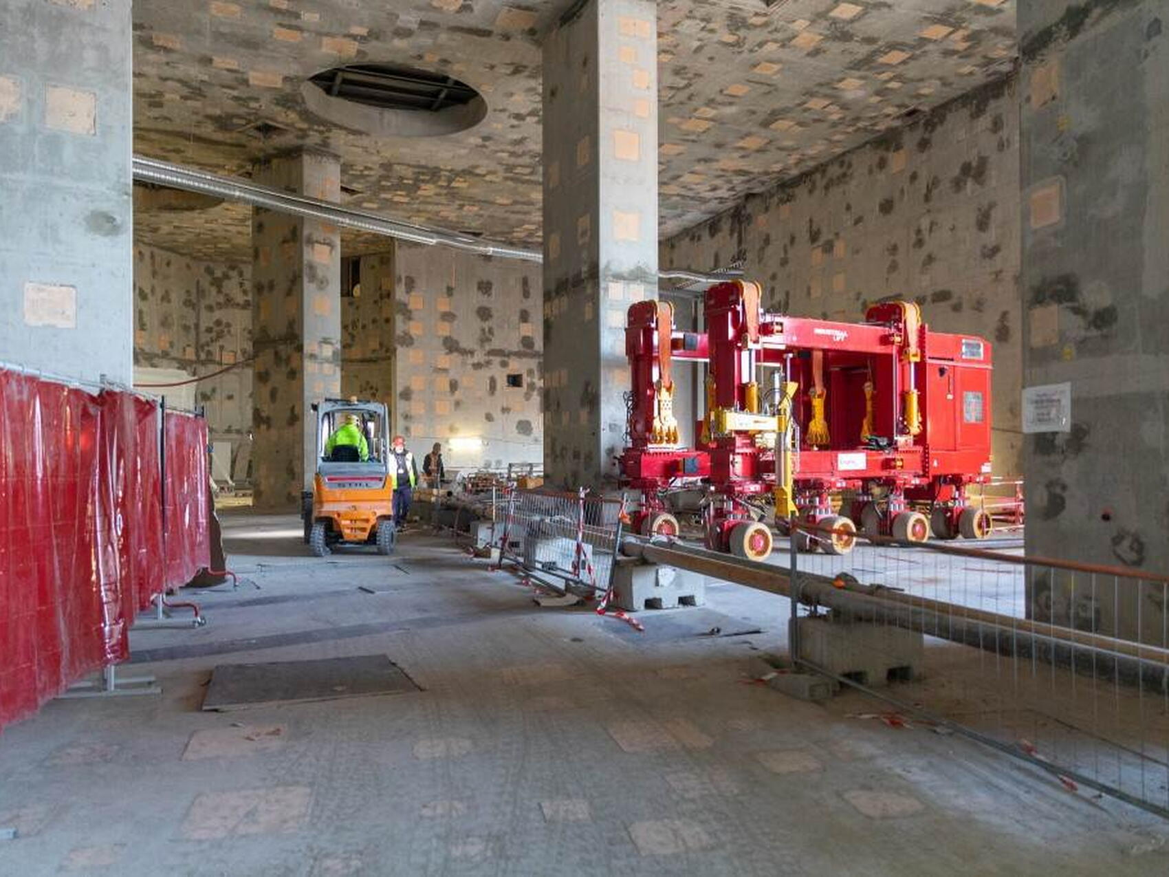 Capable of lifting 60 tonnes