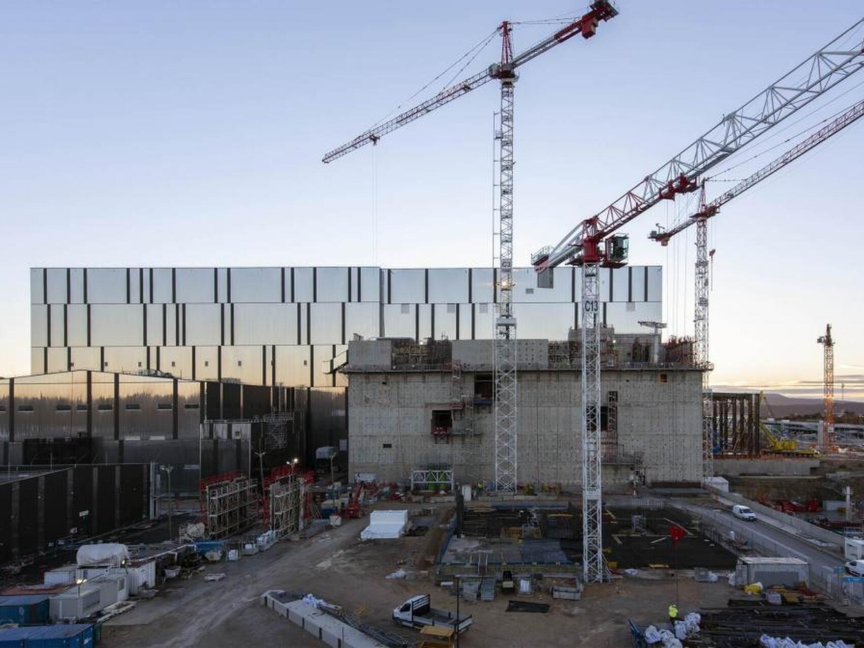 Progress on the Tritium Building