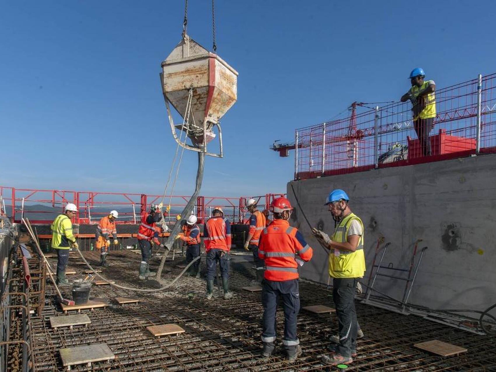Last pour for Tritium Building