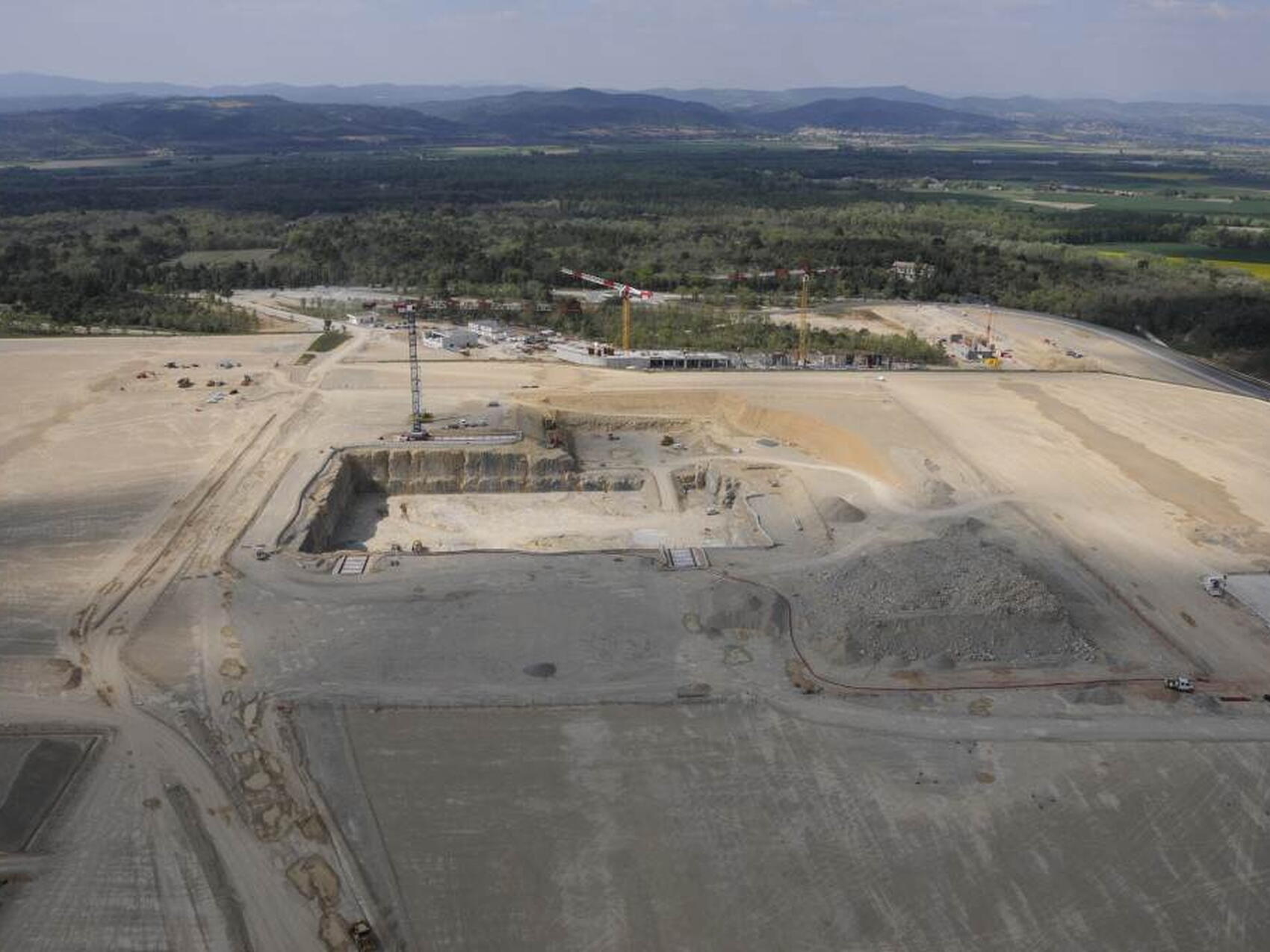 Blasting for the Hot Cell Facility