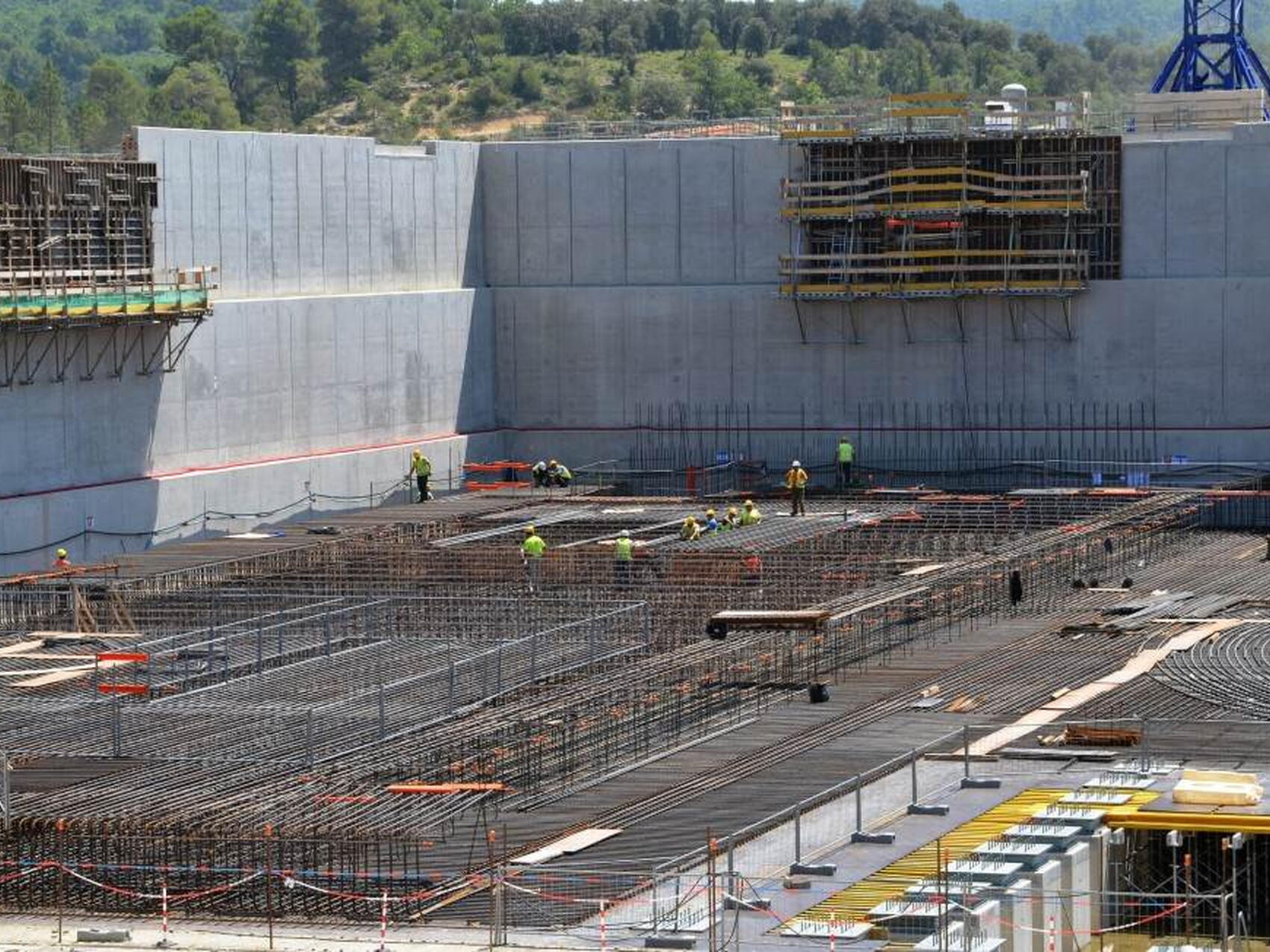 1,5 mètres de béton armé