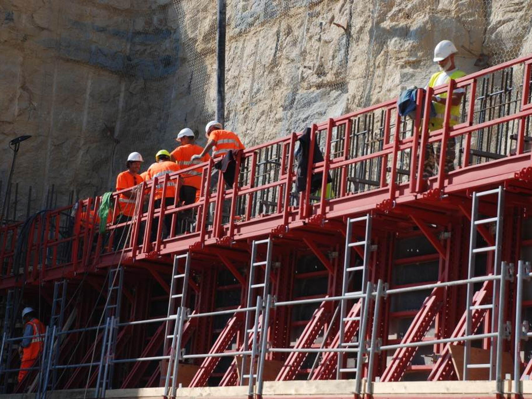 Les murs de soutènement progressent