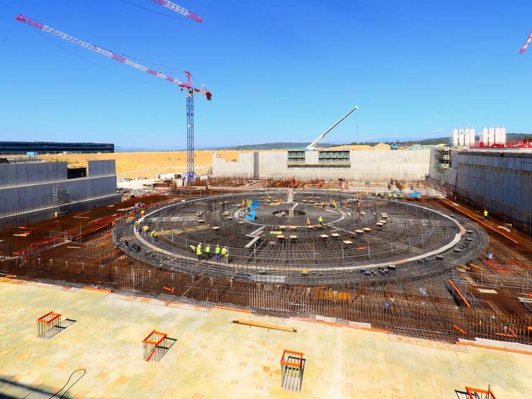 Encore onze segments à couler