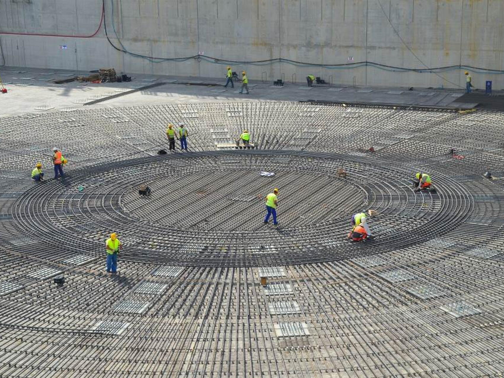 Une sculpture en métal