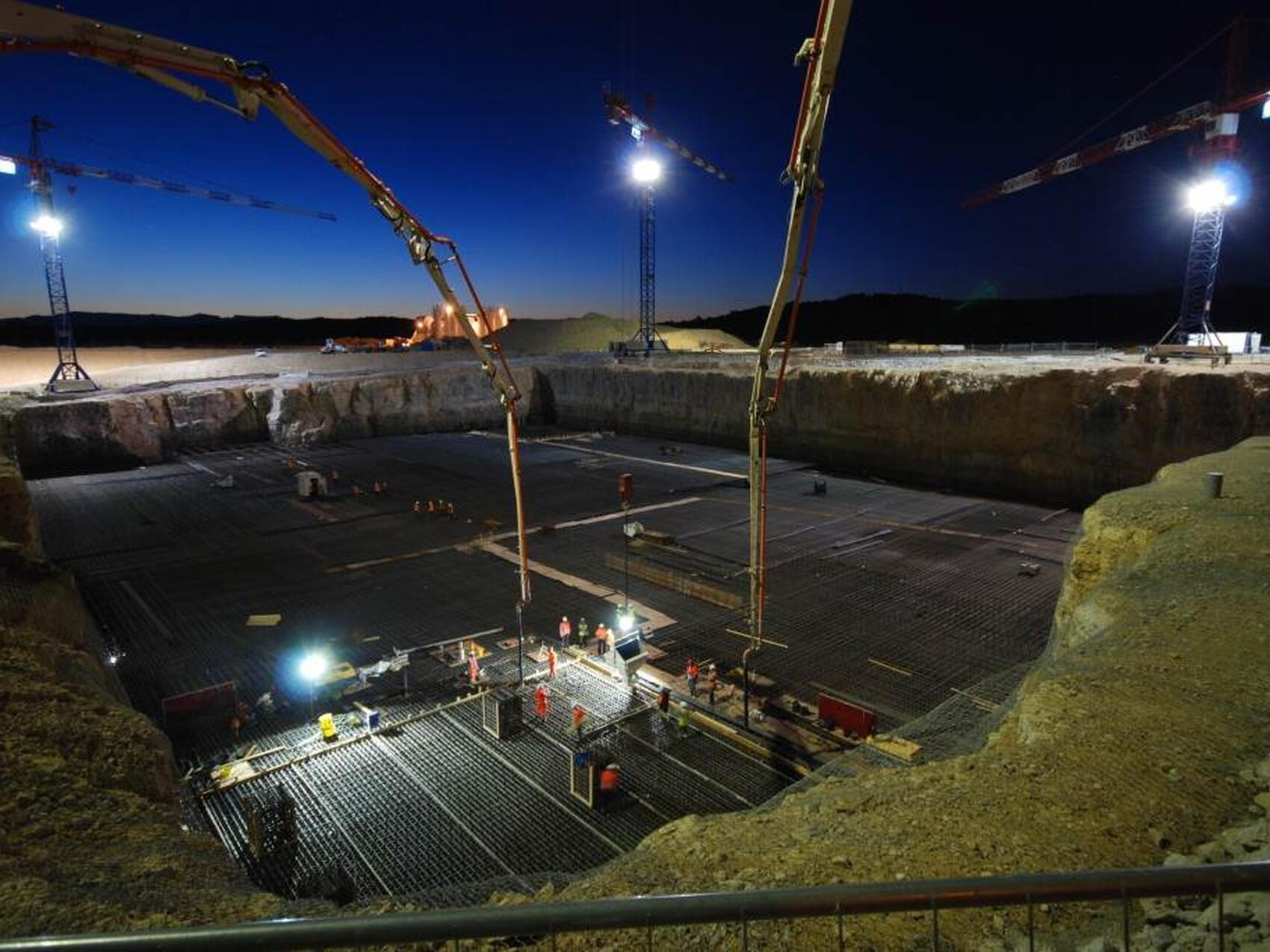 Les travaux de fondation commencent