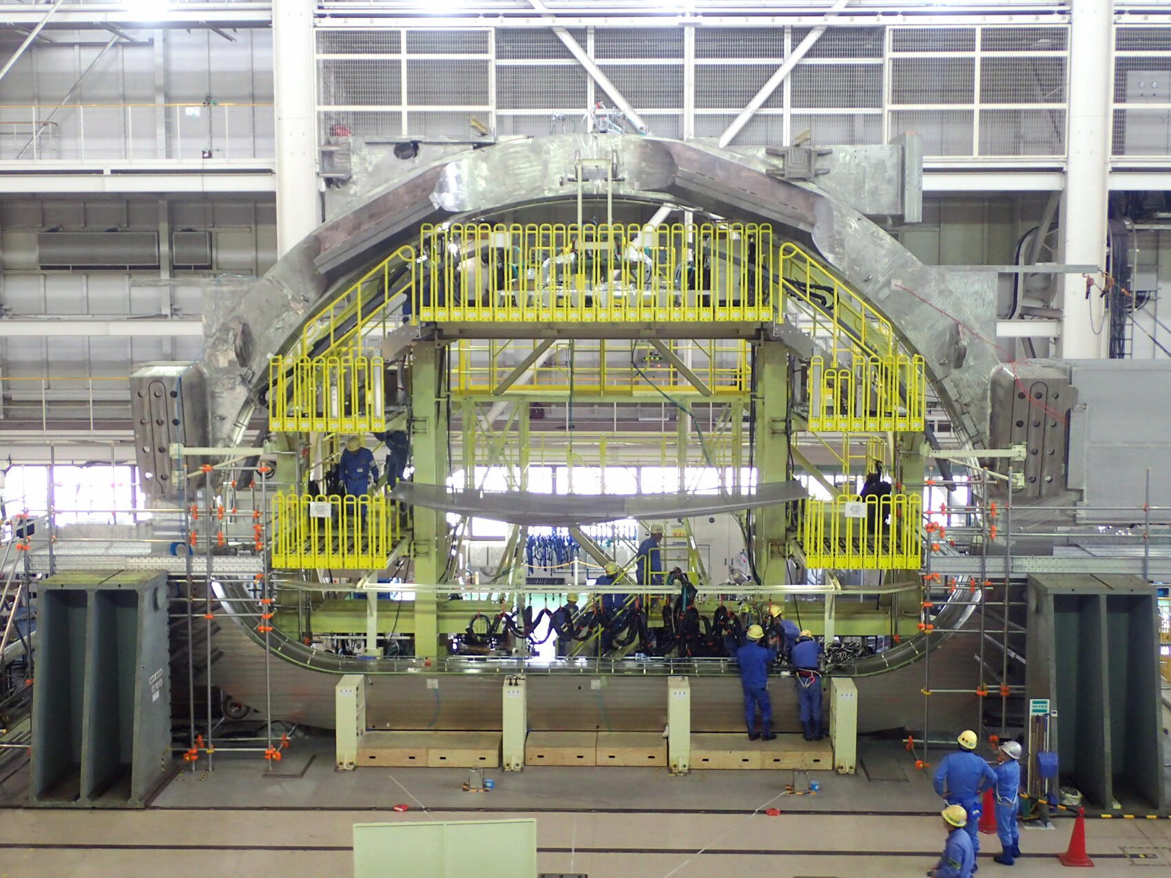 Case closure welding